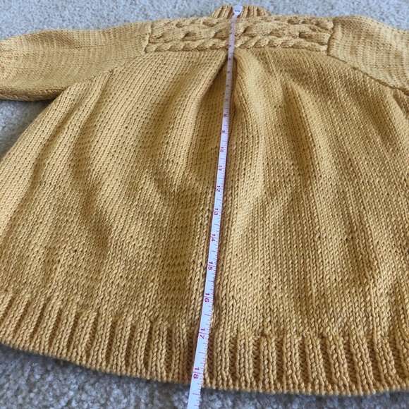 Handmade wool blend knit sweater - Picture 3 of 8
